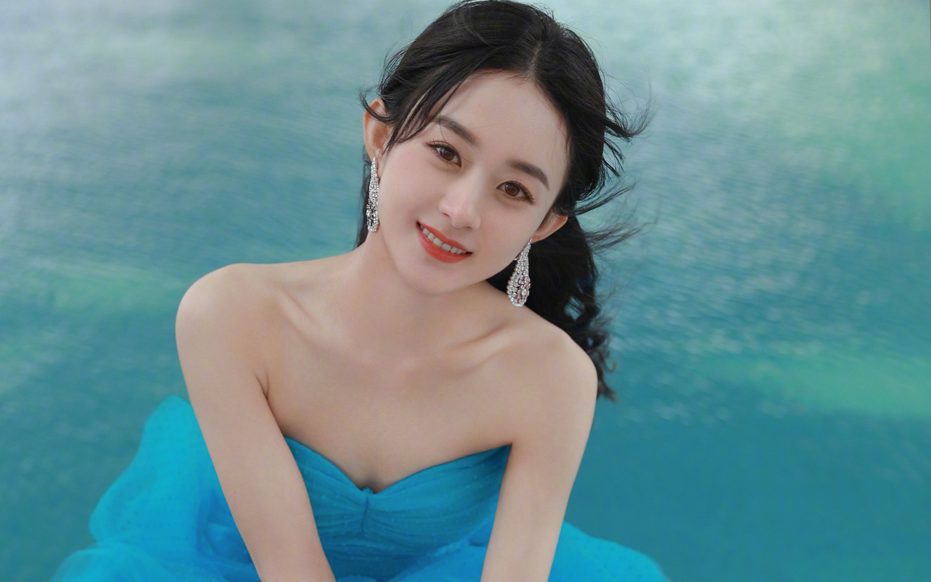 女子足球队主教练接受专访分享执教理念,国家女子足球队主教练